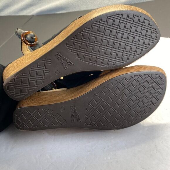 Dansko Sandals Womens Size 37 Black Leather Comfort Strappy Wedge Heels Strappy - Picture 4 of 14